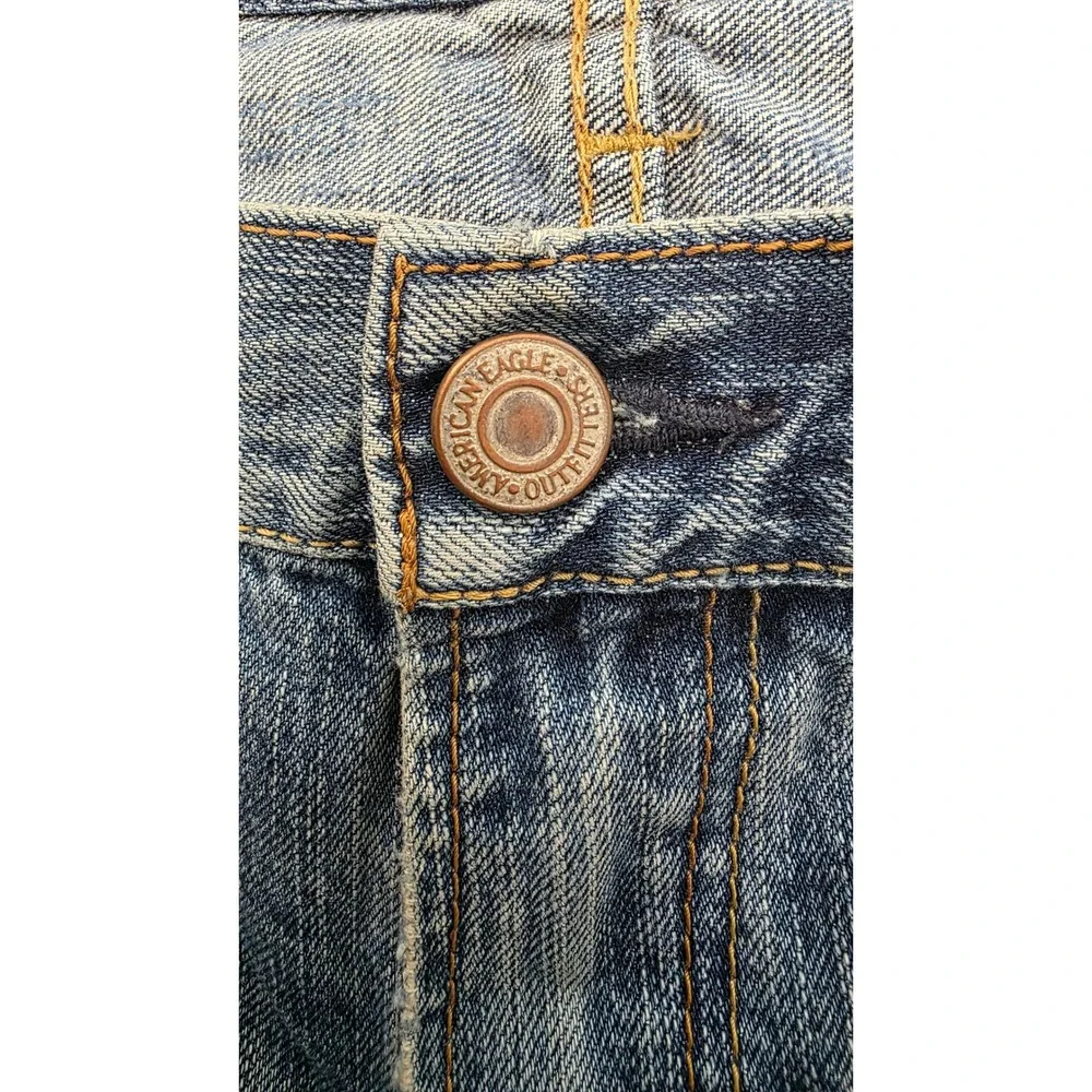 American Eagle Mens Blue Jeans 38x32 Straight Leg Cotton Denim Distressed Wash
